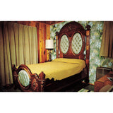 Postcard Honeymoon Suite, Happy Landing Motel and Antique Shop, Lake Delton, Wisconsin Vintage Chrome Unposted 1939-1970s