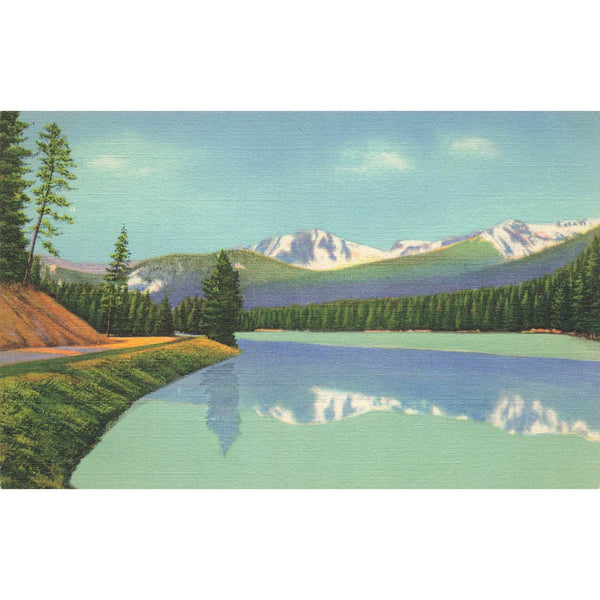 Postcard Beautiful Sylvan Lake, Sylvan Pass, Yellowstone National Park Linen Unposted 1930-1950
