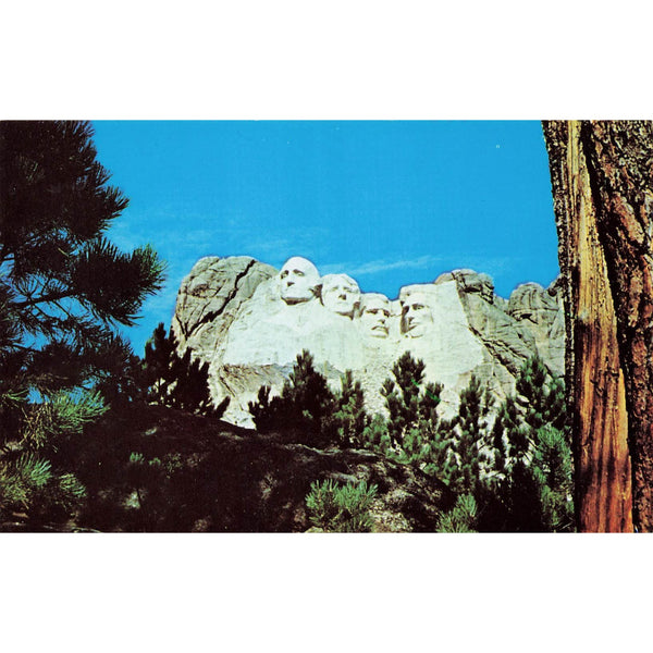 Postcard Mount Rushmore, South Dakota Chrome Unposted 1939-1970s
